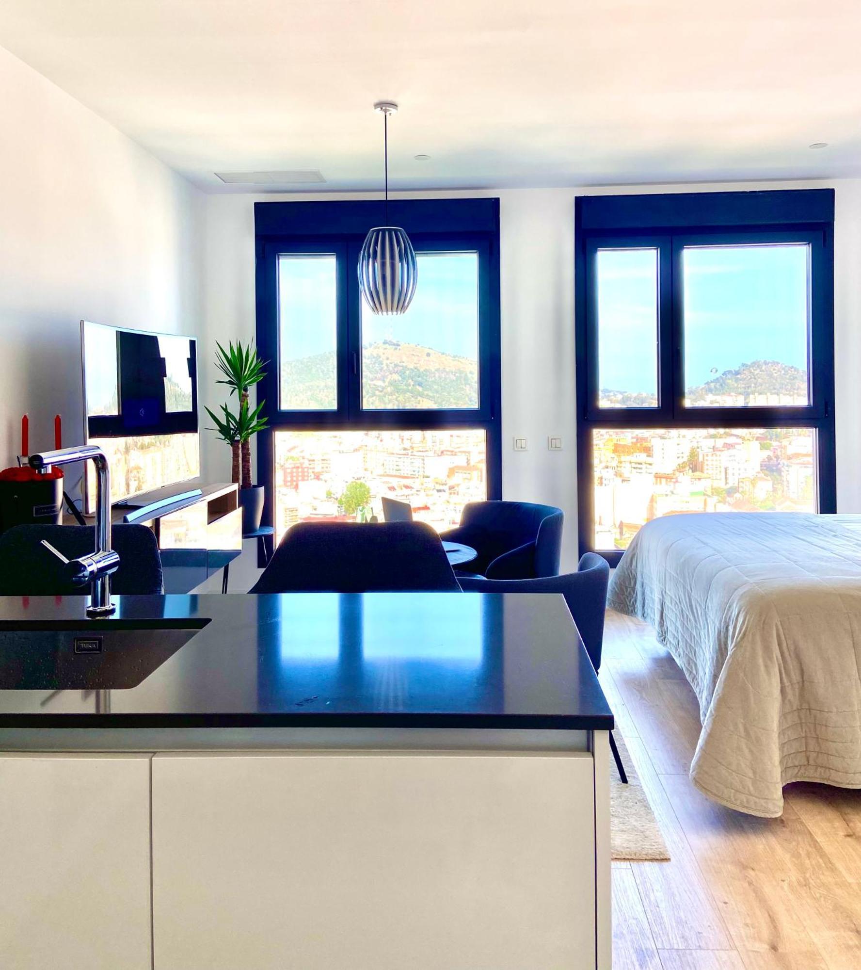Urban Sky Views Over Malaga Bagian luar foto